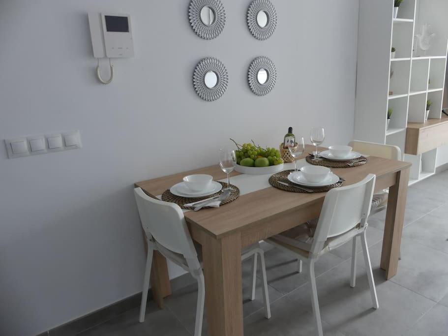 19 Piso Centrico, Nuevo Y Bien Equipado En La Trinidad Lägenhet La Laguna  Exteriör bild