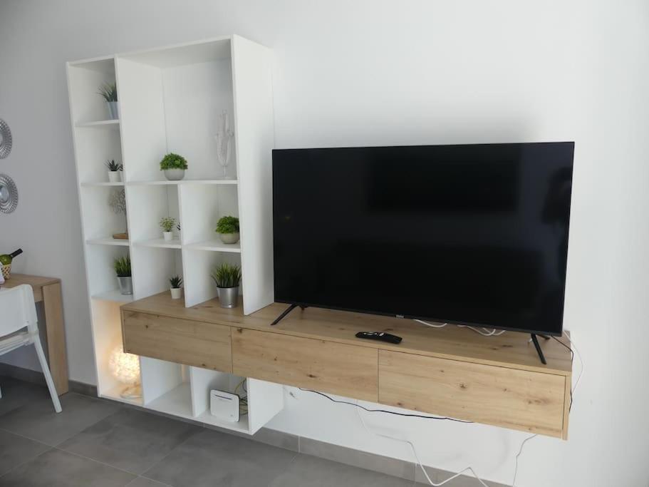 19 Piso Centrico, Nuevo Y Bien Equipado En La Trinidad Lägenhet La Laguna  Exteriör bild